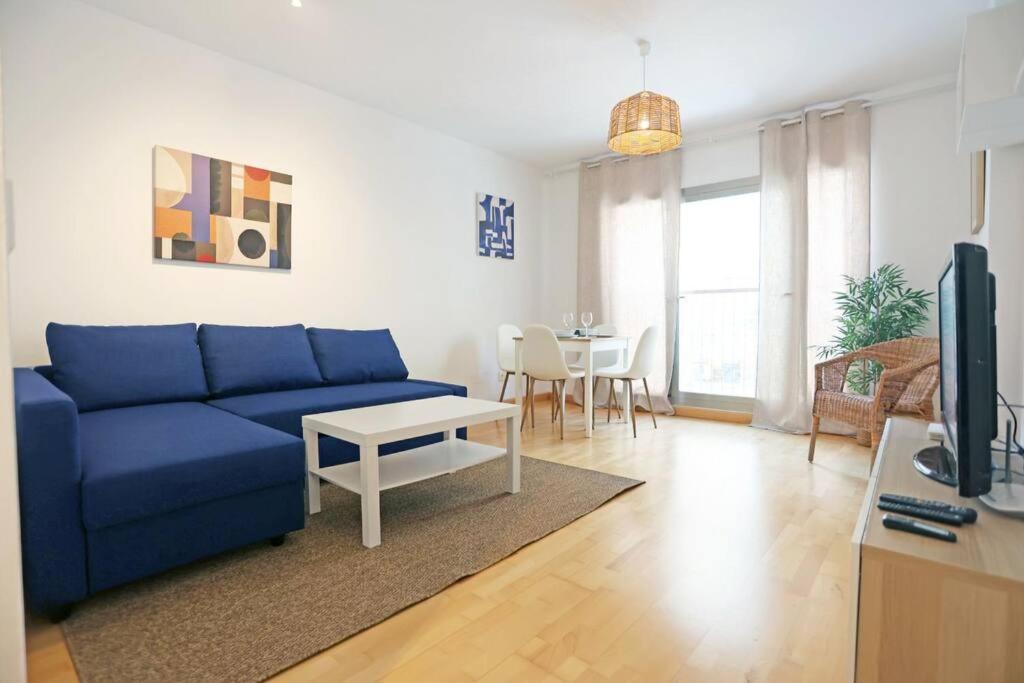 Casa Fenicia - Cosy Apartment With Free Private Parking Málaga Extérieur photo